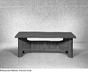 Couchtisch (Modell K 164)
