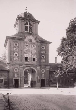 Bruchsal, Schloss : Bruchsal. Damianstor des Schlosses. Stadtseite