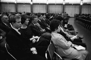 Freisprechungsfeier der Industrie- und Handelskammer Karlsruhe mit Vortrag des Wirtschaftswissenschaftlers Prof. Klaus Mehnert.