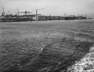 Hafen von San Francisco : Blick vom Meer auf den Hafen von San Francisco
