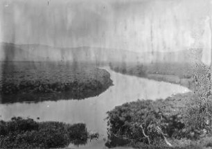 Kagera : Blick vom Ufer auf den Fluss Kagera und die umliegende Landschaft