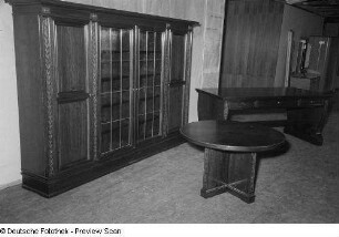 Schreibtisch, Tisch, Schrank