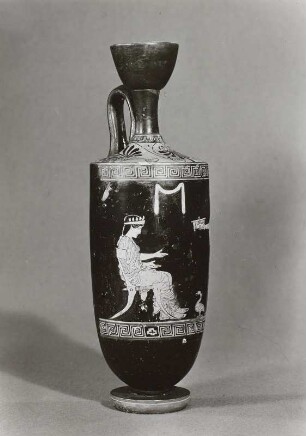 Lekythos mit Figurendarstellung