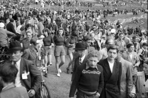 Schauinsland-Rennstrecke; Rennen; nach hause strömendes Publikum