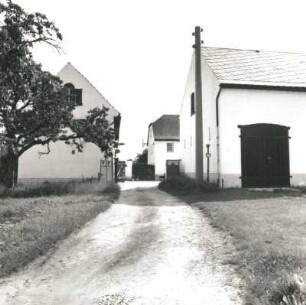 Colditz-Thumirnicht, Waldstraße 27. Vierseithof (2. H. 19. Jh.). Feldansicht