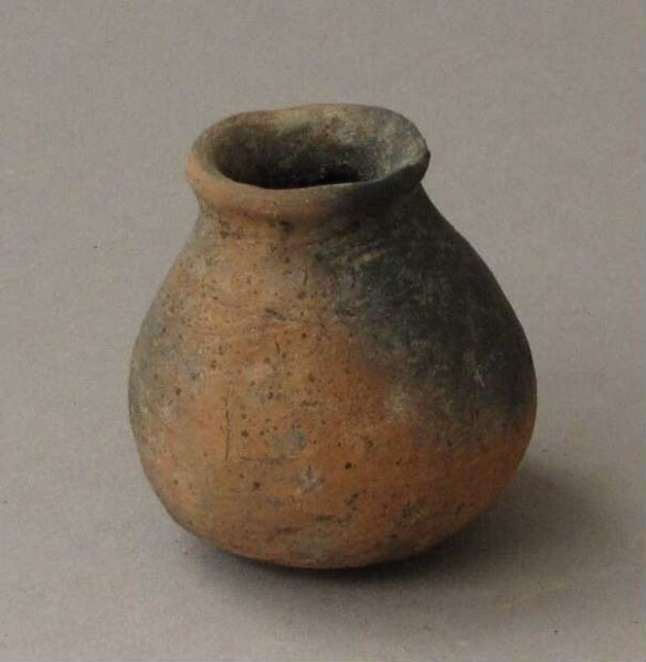 Clay vessel