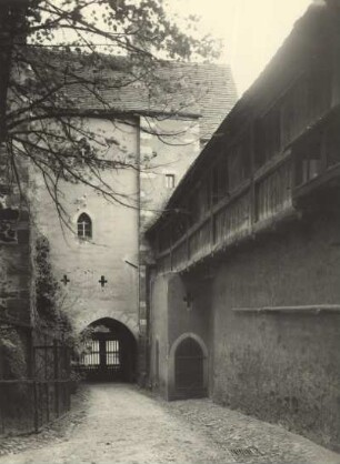 Torhaus, Gnandstein