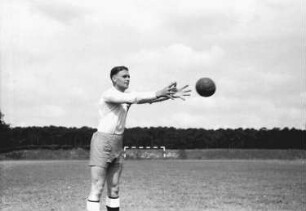 Avus-Sportplatz; Fangen von vorn