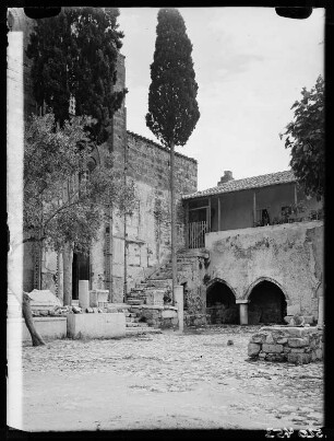 Daphni: Hof im Kloster