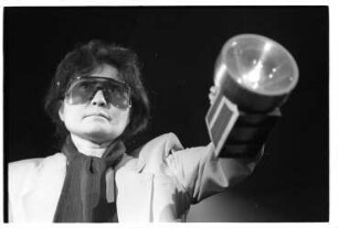 Yoko Ono 3.3.1986 I N4