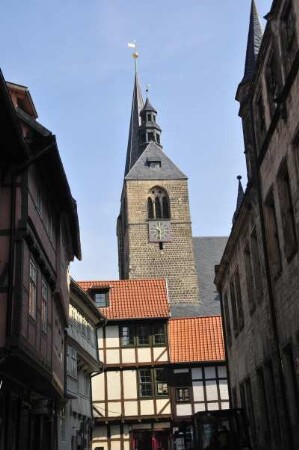 Quedlinburg - Marktkirche : Turm der Marktkirche, aufgenommen in Quedlinburg am 26. April 2014. Foto Uwe Gerig