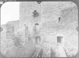 Gnandstein (Kohren-Sahlis-Gnandstein). Burg Gnandstein (A. 13. Jh.). Hofansicht