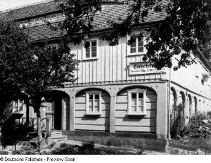 Crostau, Haus 9. Wohnhaus mit Umgebinde (Einkehrhaus "Max Franz", um 1800). Eingangsseite