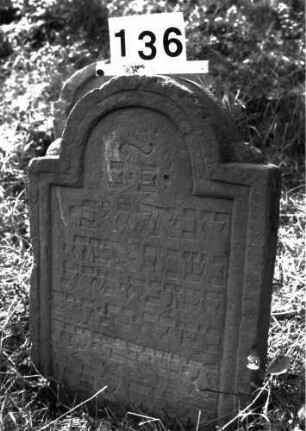 Grabstein 136
