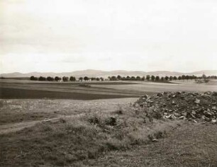 Czorneboh (Schleifberg) von Norden aus der Gegend um Bautzen