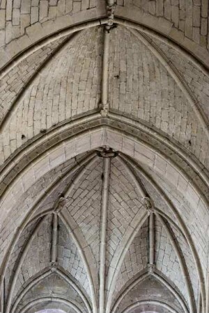 Frankreich. Pays de la Loire. Maine et Loire. Angers. Eglise Saint Serge. Um 1210. Chor. Schlussteine mit Motiven der Apokalypse