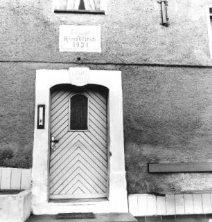 Braunsdorf-Oberhermsdorf (Wilsdruff-Oberhermsdorf), Hauptstraße 41. Gehöft. Wohnhaus (Bezeichnung 1802). Portal
