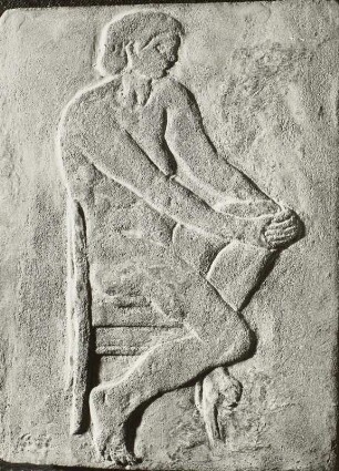 Sitzender Akt