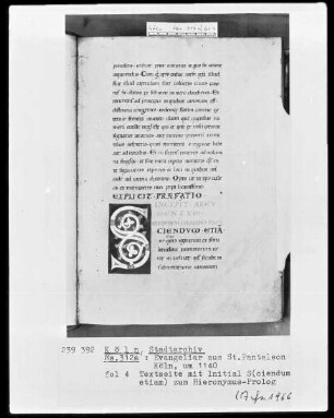 Evangeliar aus St. Pantaleon, Köln — Textseite mit Initiale S(ciendum etiam) zum Hieronymus-Prolog, Folio fol. 4