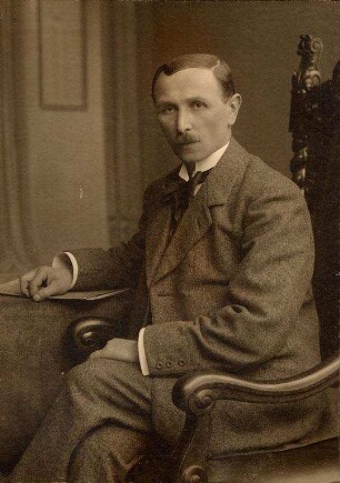 Die Mitglieder des Stadtrats der Residenzstadt Karlsruhe. Jung, Hermann. Stadtrat 1919-1930