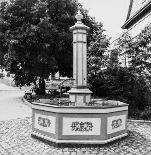 Laufbrunnen; Breitscheid, Zum Hofacker