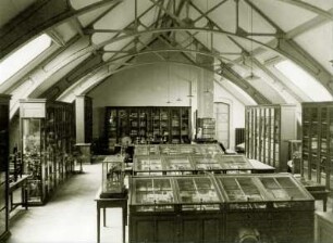 Mechanisch-technologische Sammlung, Textilindustrie : Dresden-Südvorstadt, George-Bähr-Straße 3c. Königlich Sächsische Technische Hochschule; Haupt-Kollegiengebäude. Mechanisch-technologische Sammlung, Textilindustrie