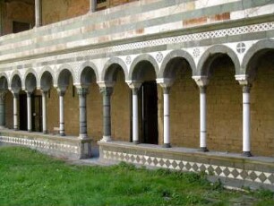 Prato: Dom