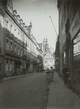 Pirna, Blick durch die Schössergasse : Pirna. Schössergasse. Blick nach Osten zum Rathaus