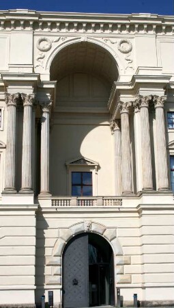 Dresden: Arsenal Militärhistorisches Museum