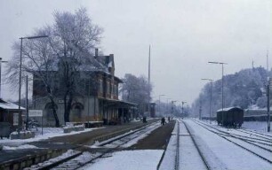 Giengen Bahnsteig Gleisanlagen Reisende Ausfahrsignale