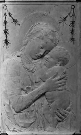 Halbfigur der Madonna mit Kind