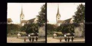 Kindergruppe mit Blick zum Münster Allerheiligen, Schaffhausen