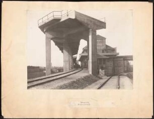 Gaswerk, Dresden-Reick: Blick auf Gleisanlage und Ofenhaus