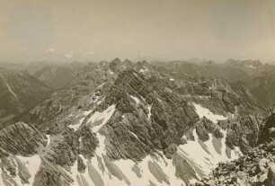 Tirol. Allgäuer Alpen. Blick vom Großen Krottenkopf (2657 m) nach Norden