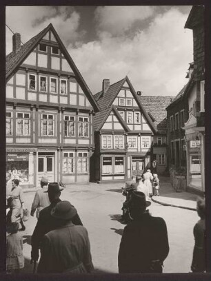 Fachwerkhäuser: im Winkel. Detmold. Bruchstraße 9, 11. Papierabzug