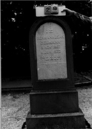 Grabstein 29