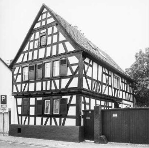 Fachwerkwohnhaus; Egelsbach, Ernst-Ludwig-Straße 83