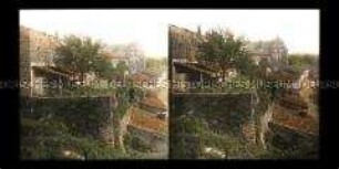Blick auf häuser und Schloss von Louppy sur Loison