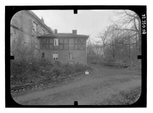Groß Polzin-Quilow. Herrenhaus (2. H. 16. Jh., Umbau A. 17. Jh.). Nordseite (Teilansicht)