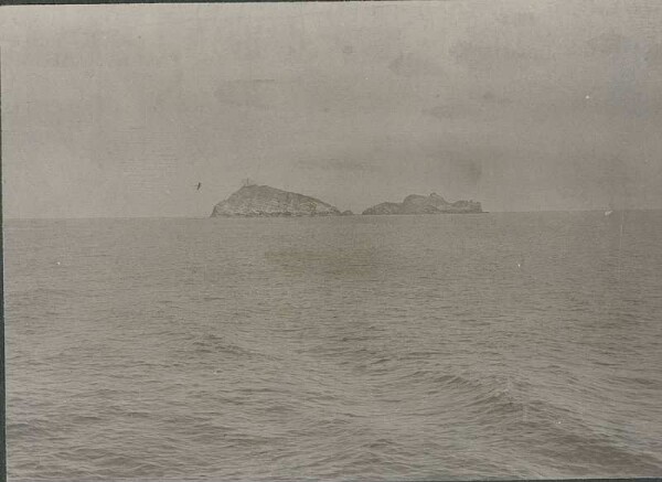 L'île volcanique d'Abul El dans la partie sud de la mer Rouge