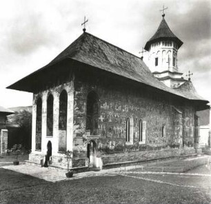 Moldovita, Rumänien. Kloster (1531). Klosterkirche. Ansicht von Südwesten. Fresken 1537