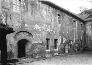 Senftenberg. Schloß (1544-1548, Ausbau 1570). Westflügel. Hofansicht