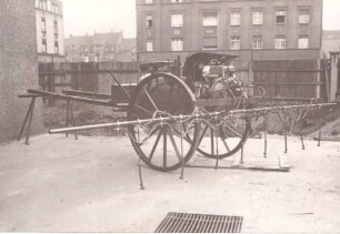 Foto fahrbares Gerät zum Ausbringen von Pestiziden