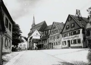 Kulmbach, Blick über eine Straße