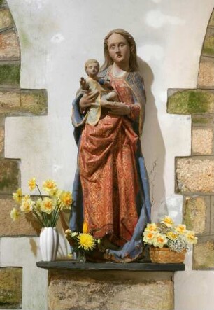 Frankreich. Bretagne. Finistere. Ploujean. Kirche 11 Jahrhundert. Madonnen Statue 15 Jahrhundert