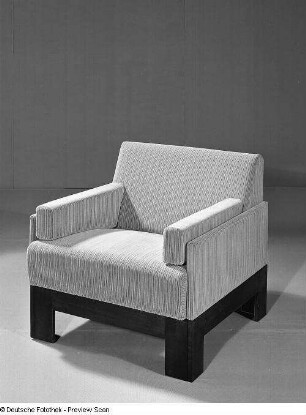 Sessel (Modell EW 572/2)