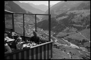Airolo: Aussichtsrestaurant an der Gotthardstraße
