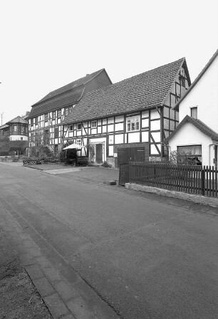 Einhaus; Fuldatal, Brückenstraße 8