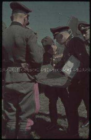 Besuch des japanischen Botschafters General Oshima an der Ostfront