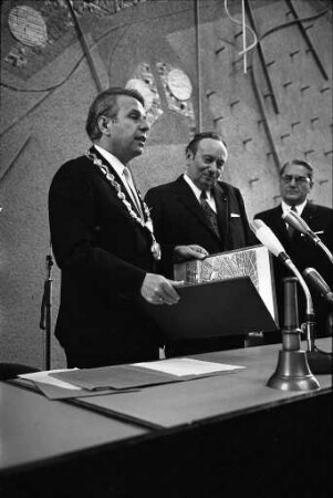 Verleihung der Ehrenbürgerwürde an Oberbürgermeister Günther Klotz anläßlich der Beendigung seiner Amtszeit